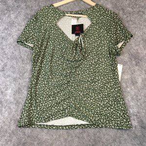 No Boundaries Top XXXL 21 Boho Cottagecore Green Ditsy Floral Print Cutout Front